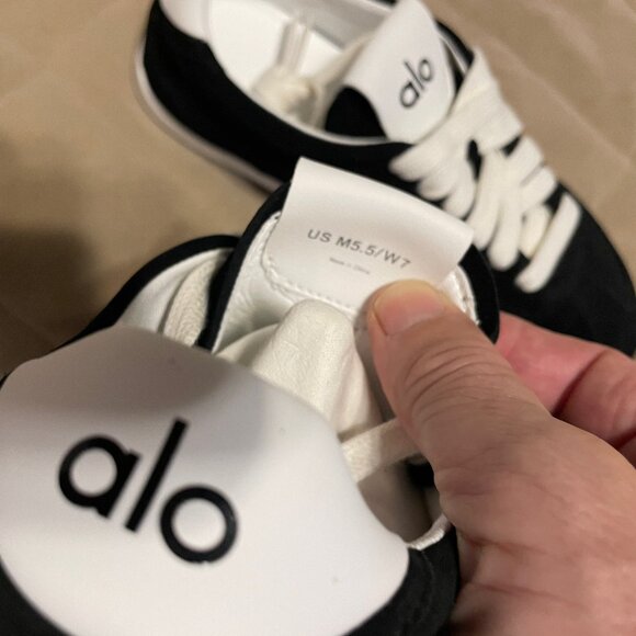 ALO Sunset Sneaker NWOT - Picture 7 of 7